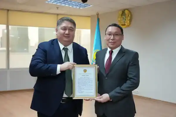 Награждение сотрудников по итогам аудита ИКАО по авиационной безопасности (5)