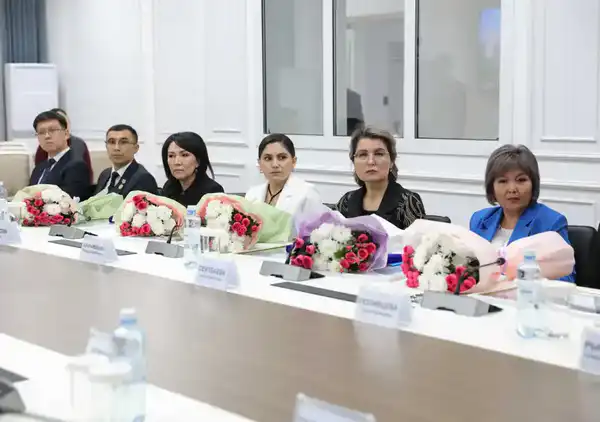 Лучших педагогов наградили в Жамбылской области (2)