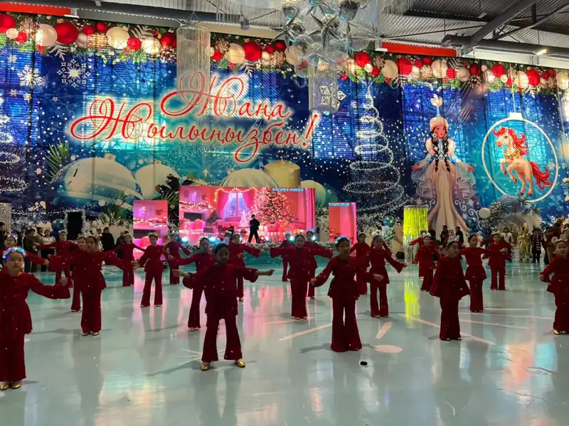 Чудесный праздник, проложивший путь к мечтам: в Алматинской области прошла новогодняя елка Президента (6)