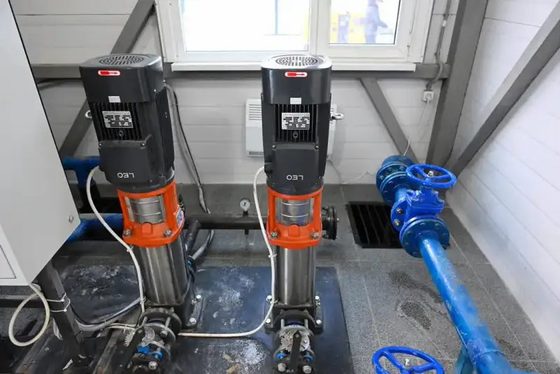 Аким Алматы Дархан Сатыбалды проверил строительство инженерных сетей в мкр. Сулусай (6)