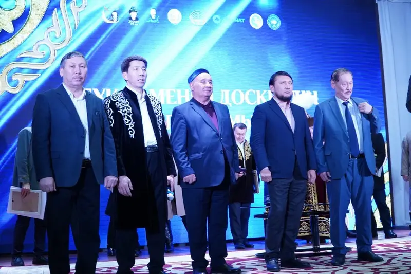 Поэзия, история и преемственность: в Бухар-Жырауском районе прошёл республиканский айтыс (5)