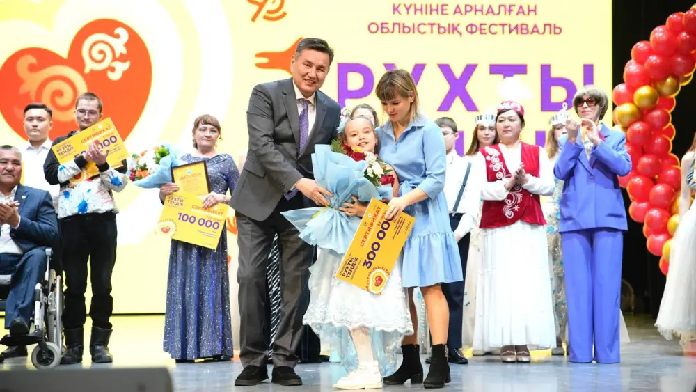 В ВКО наградили лучших участников фестиваля «Рухты теңдік» (10)