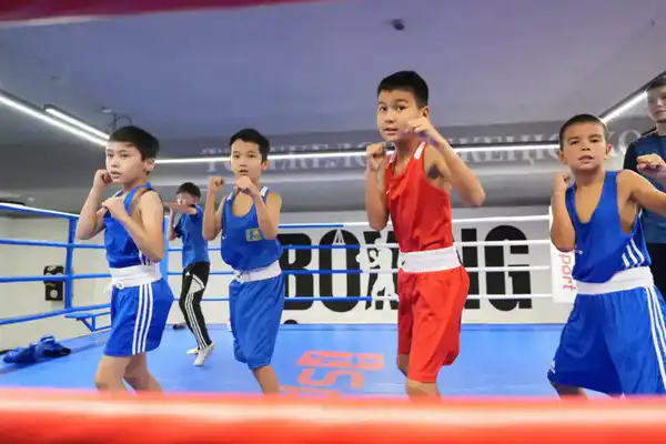 Ералы Тогжанов продолжил знакомство с новыми объектами (7)