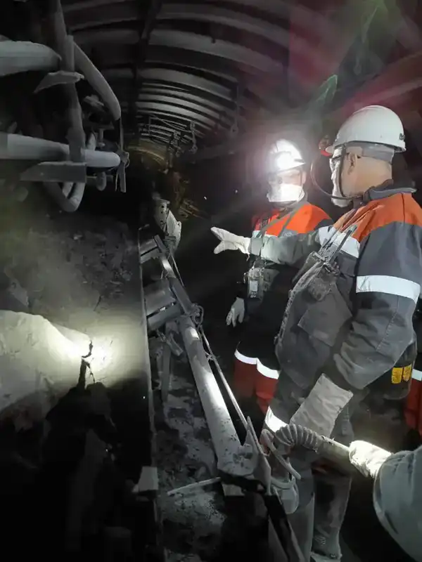 Вице-министр по чрезвычайным ситуациям посетил шахту имени Костенко с рабочим визитом (3)