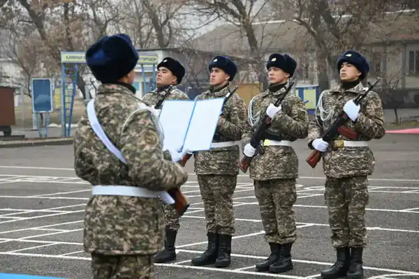 В Шымкенте солдат бригады противовоздушной обороны привели к Военной присяге (3)