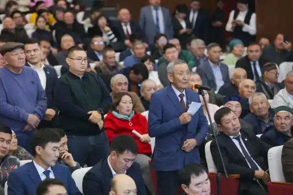 Ербол Карашукеев провёл встречу с жителями Сарысуского района (10)