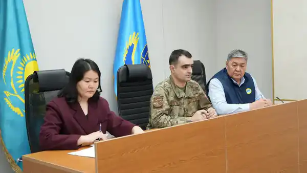 В МЧС проведен брифинг по зимнему периоду: из снежных заносов спасено и эвакуировано 1137 человек (4)