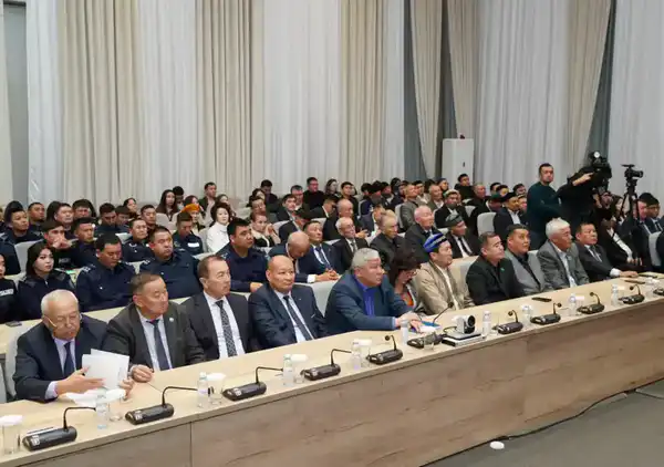 В ТУРКЕСТАНЕ С УЧАСТИЕМ СОВЕТНИКА ПРЕЗИДЕНТА ОБСУДИЛИ ПРИОРИТЕТНЫЕ НАПРАВЛЕНИЯ ПОСЛАНИЯ (2)