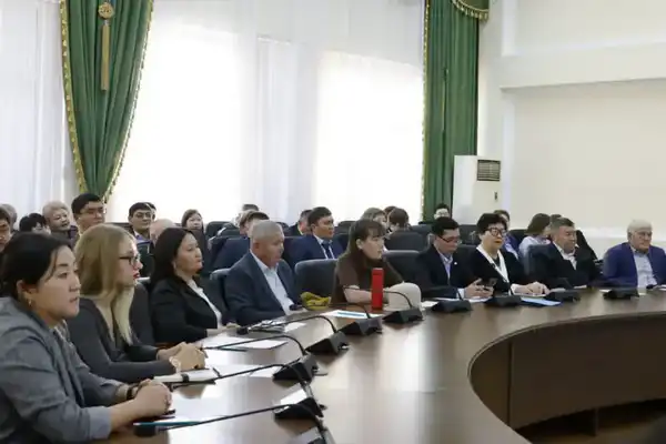 Первый вице-министр торговли и интеграции РК Айжан Бижанова посетила область Жетісу с рабочей поездкой (2)