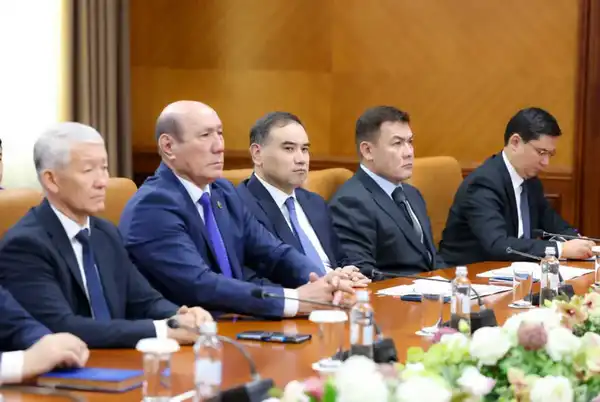 АППАРАТНОЕ СОВЕЩАНИЕ В ШЫМКЕНТЕ: РАССМОТРЕНЫ АКТУАЛЬНЫЕ ВОПРОСЫ (4)