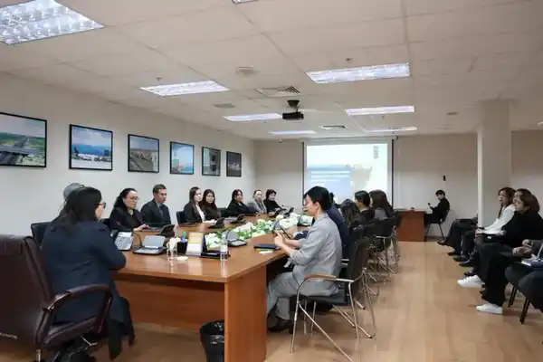 Представитель ПРООН в Казахстане провела лекцию для сотрудников Министерства (5)