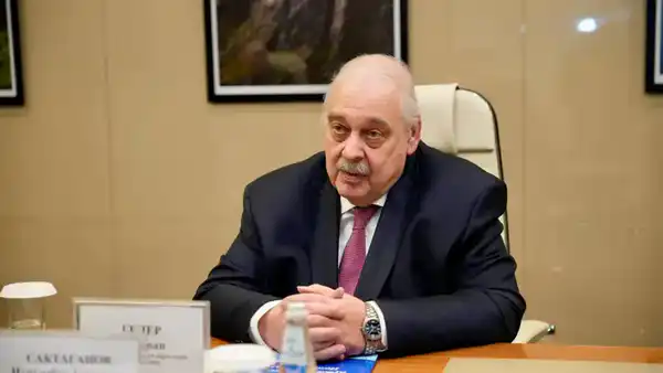 Председатель совета директоров УК ТМК награждён орденом «Барыс» I степени (3)