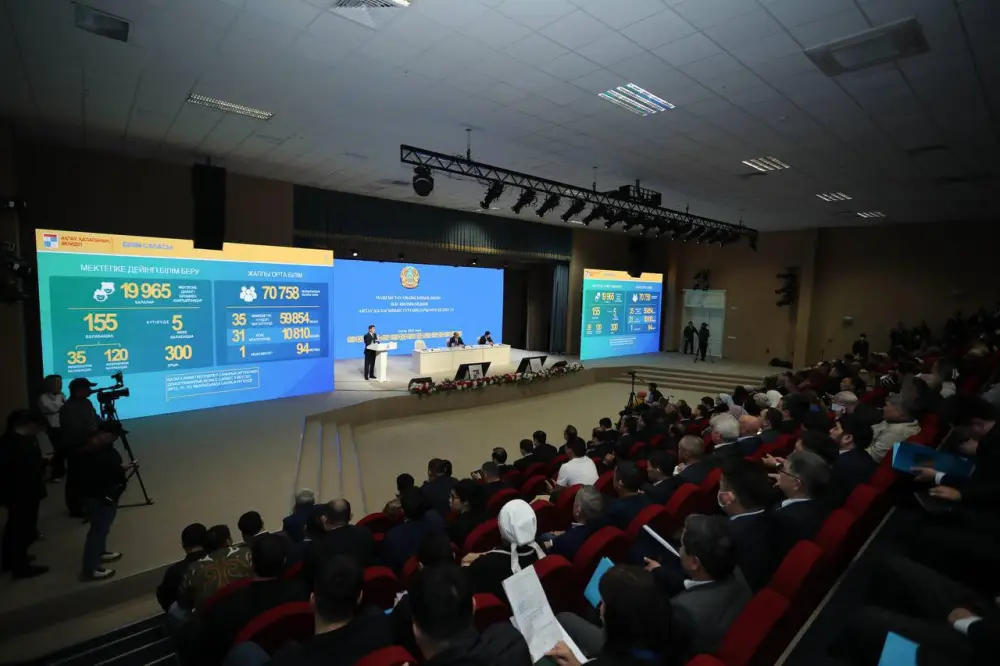 Нурдаулет Килыбай выслушал проблемы жителей города Актау (10)