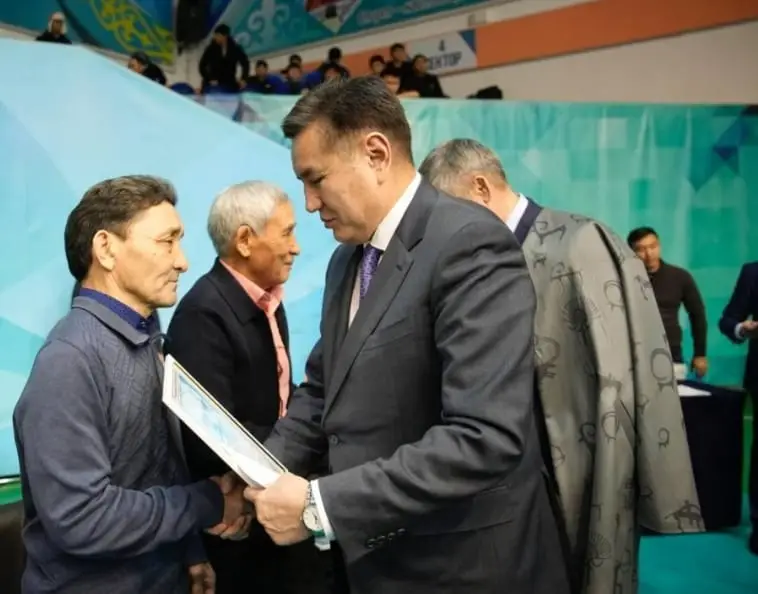 В ВКО стартовал региональный турнир Кубка акима по борьбе (5)