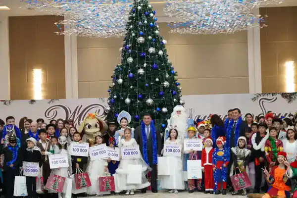 В ТУРКЕСТАНЕ ПРОШЛА ПРЕЗИДЕНТСКАЯ НОВОГОДНЯЯ ЕЛКА (4)