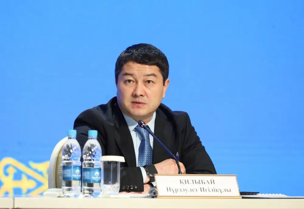 Нурдаулет Килыбай выслушал проблемы жителей города Актау (4)