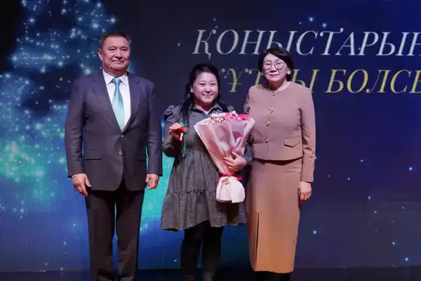 В новую квартиру – в Новый год: очередникам Косшы вручили ключи (6)