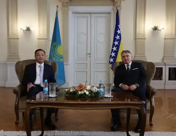 Посол Казахстана вручил верительные грамоты Председателю Президиума Боснии и Герцеговины (2)