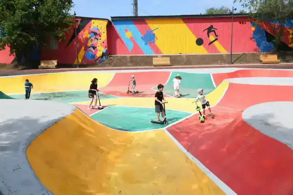 Новые пространства для отдыха жителей и комфортные дворы: как за год благоустроили столичный район Сарыарка (4)