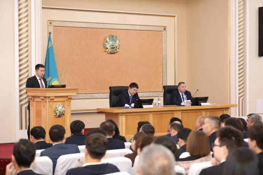 На сессии маслихата обсудили направления развития Мангистау на 2026–2028 годы (6)