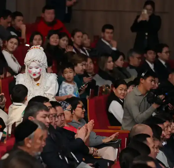 В ТУРКЕСТАНЕ СОСТОЯЛАСЬ ПРЕМЬЕРА МЮЗИКЛА «СВЕТ» НОВОГО ИНКЛЮЗИВНОГО ТЕАТРА «ДАРА ҰРПАҚ» (6)