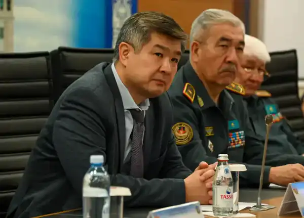 В столице состоялась конференция, приуроченная к 80-летию Мухтара Алтынбаева (4)