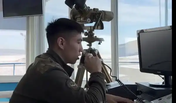 Военные летчики посвятили учебно-тренировочные полеты выдающемуся полководцу Бауыржану Момышулы (6)