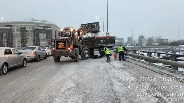 Более миллиона кубометров снега вывезли коммунальщики из Астаны (2)