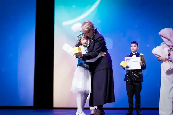 Голоса юных талантов из детских домов прозвучали на большой сцене (2)