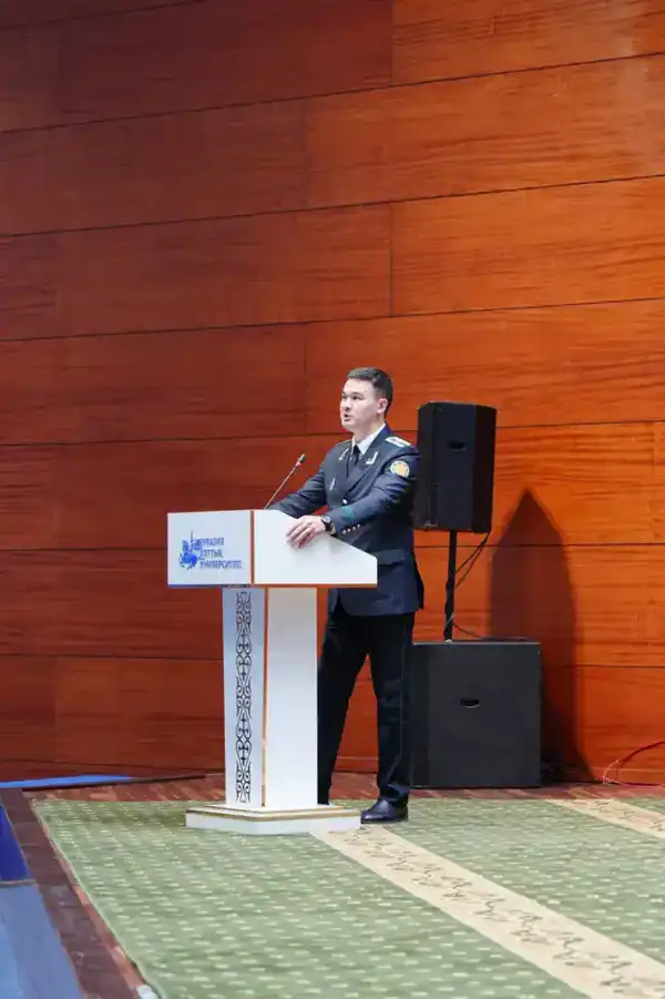 Как соблюдать цифровую безопасность и защититься от интернет-мошенников, рассказали столичным студентам (3)