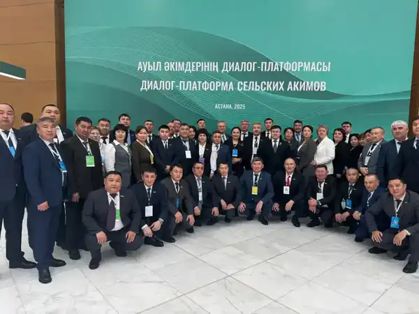 В Астане прошел Форум сельских акимов с участием Президента Касым-Жомарта Токаева (8)