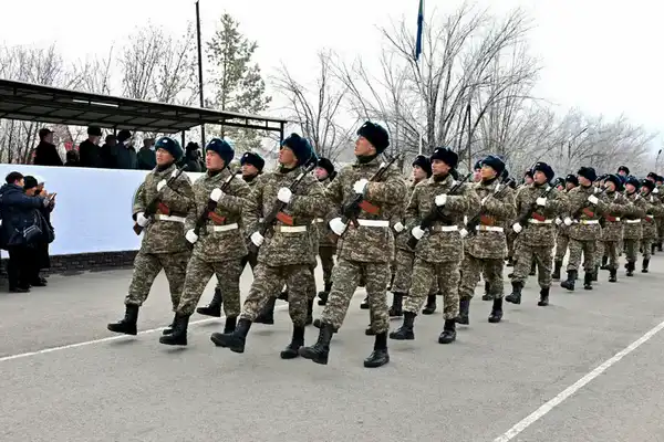 Шестьсот солдат в Конаевском и Усть-Каменогорском гарнизонах привели к Военной присяге (5)