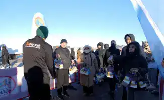 В Астане прошел новогодний забег, в котором приняли участие более 700 человек