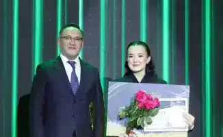 Церемония награждения молодежной премии "Жас тұлпар – 2025" в Актау