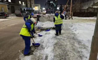 В Астане продолжается активная уборка снега: 413 дорожных рабочих и 972 единицы спецтехники на линии