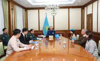 Министр обороны поздравил Жасмину Тузелову в Алматы