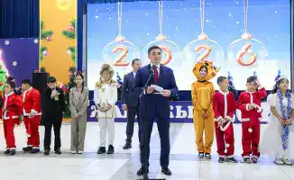 ШЫМКЕНТ: ТРАДИЦИОННАЯ ПРЕЗИДЕНТСКАЯ ЁЛКА СОБРАЛА ДЕТЕЙ ИЗ РАЗНЫХ СЕМЕЙ