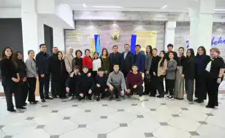 Встреча студентов из Мангистауской области в Шымкенте обсуждение учебного процесса и социальной адаптации