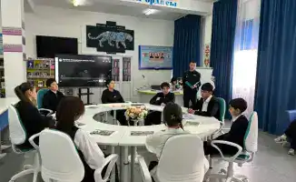 Военнослужащие военной полиции провели уроки мужества в восьми школах Астаны