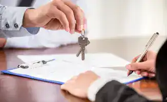 Сделки жилья в Астане и Алматы снизились на 3,1%