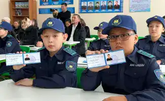 Полицейский класс Жас сақшы для пятиклассников в Каркаралинском районе