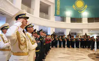 Музыка мира: министр обороны Казахстана дарит благодарность созидателям гармонии в Катаре