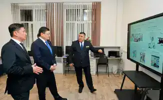 Аким области Абай Берик Уали посетил специальные школы-интернаты и Центр поддержки детей, обещая улучшение условий для воспитанников.