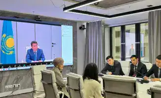 Айдарбек Сапаров обсудил важные вопросы с гражданами на личном приеме