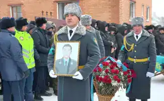 Последний путь героя: полицейские провожают в вечность Асанали Аскербекова