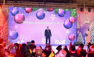 Семейская сказка: Президентская елка объединила сердца детей