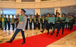 Передача останков казахстанских солдат Великой Отечественной войны в Астане