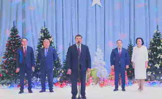 В Кызылорде прошел детский новогодний праздник с поздравлениями и подарками от президента