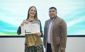 Слушатели курсов казахского языка получили сертификаты в Астане