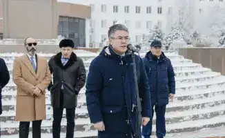 Атырау служба скорой помощи обновила автопарк новыми санитарными автомобилями